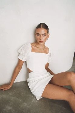 Elisa Backless Dress -SABO™ Shop 027a9e40 c9df 4c22 a1c5 db18e6dcc3bc