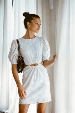 Backless Carissa Dress 12 Backless Carissa Dress -SABO™ Shop 0571405e 5ee7 4af8 a6aa 058865451b5d