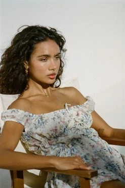 Izobel Dress - Floral (Petite) 9 Izobel Dress - Floral (Petite) -SABO™ Shop 6962900d c392 4f79 813f 76746f243ca2