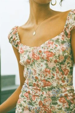 Rico Dress - Floral -SABO™ Shop 8193a1d5 4b48 4f15 b6d1 6c2022958b2e