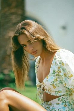 Addilyn Dress - Spring Floral 11 Addilyn Dress - Spring Floral -SABO™ Shop d489db48 d3d7 42c7 b526 ce19199d7dc4