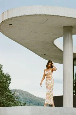 Cayli Cutout Dress -SABO™ Shop de73ebce 87d7 4b54 837f 55a7a2de8cb0