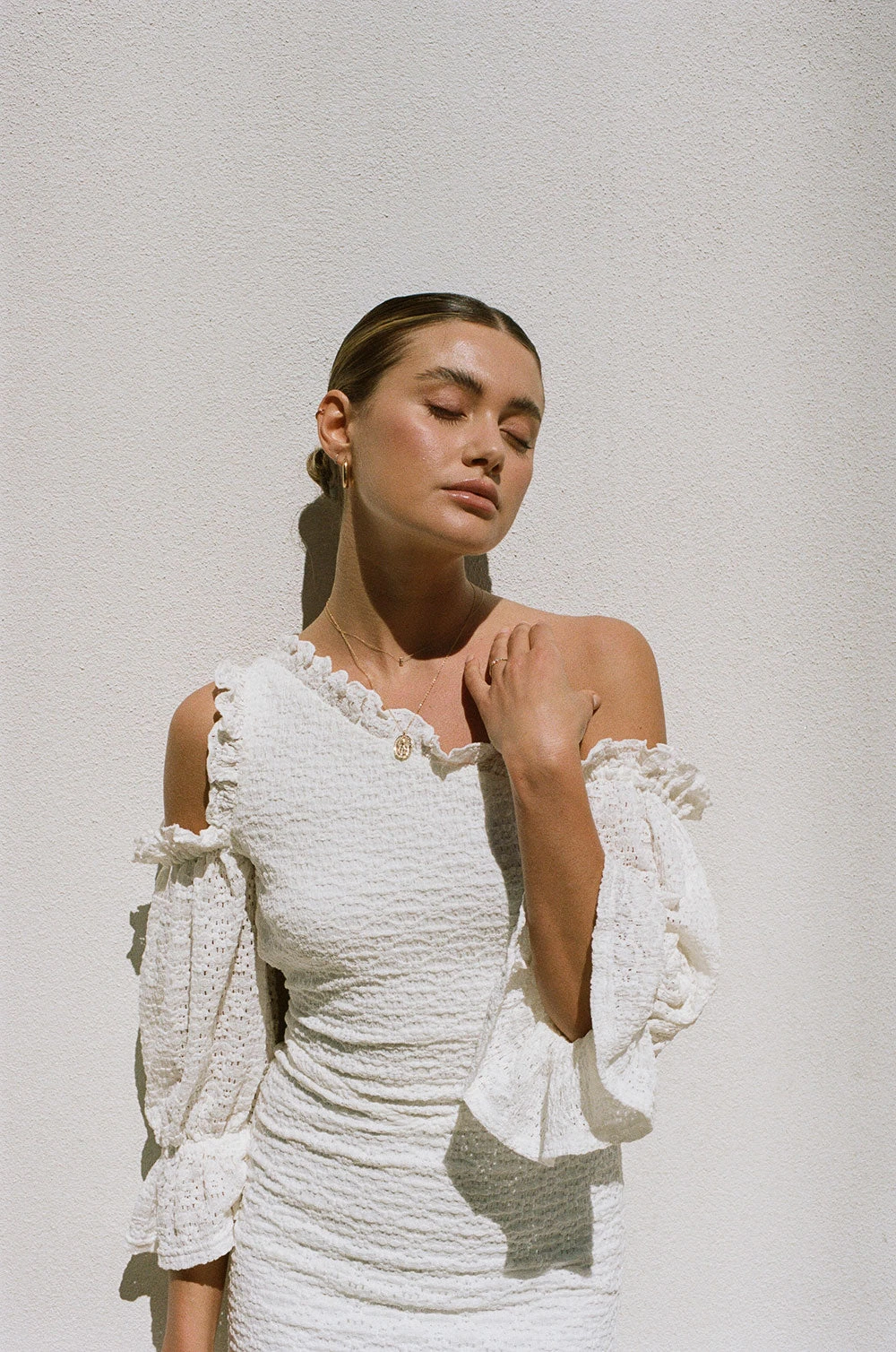 Aluer Backless Dress 5 Aluer Backless Dress - Image 3