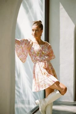 Indie Dress 8 Indie Dress -SABO™ Shop fc427e45 8c22 433b b5a0 7846864d7407