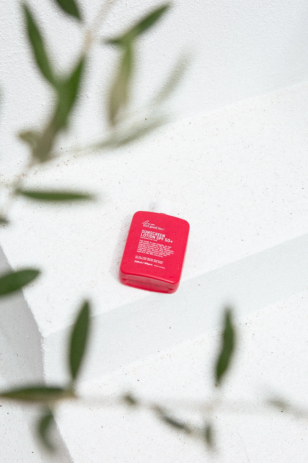 Signature Sunscreen 50+ 200ml 6 Signature Sunscreen 50+ 200ml - Image 4